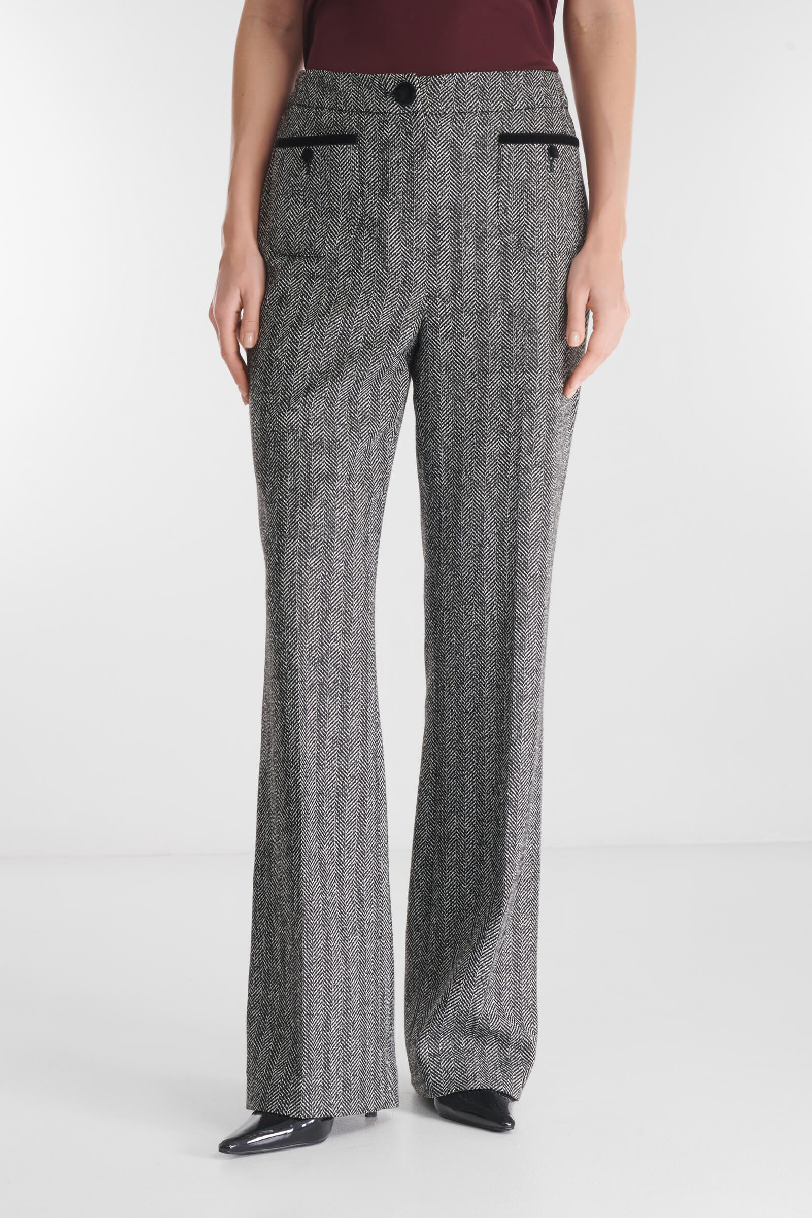 Прямые брюки с принтом «елочка» Цвет Серый