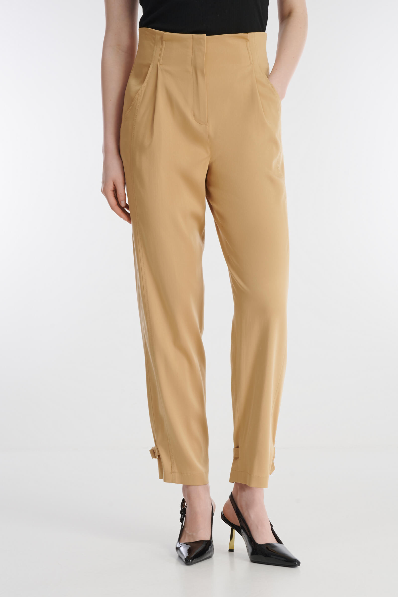 Зауженные брюки Цвет Бежевый