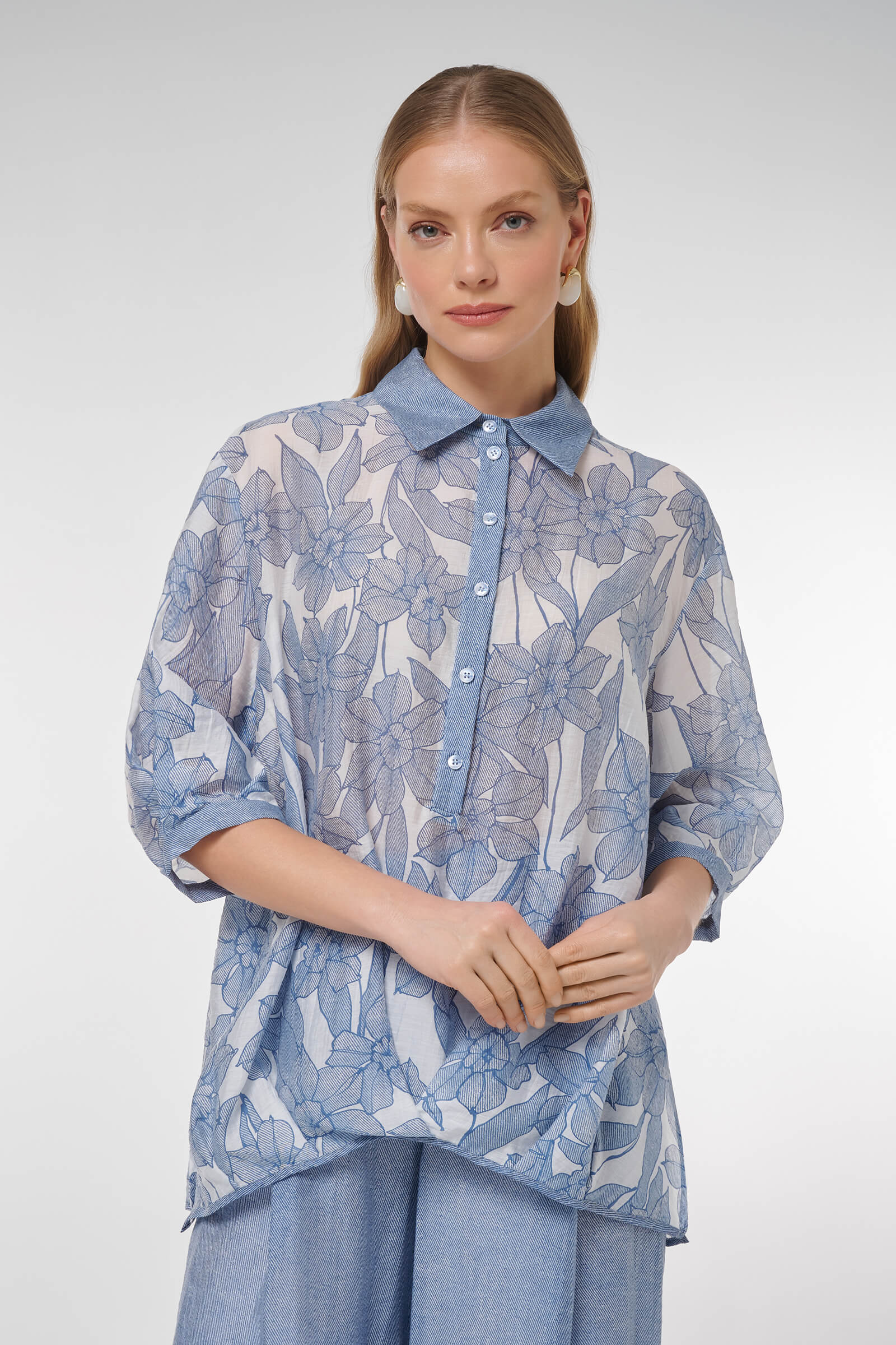 Блузка с цветочным принтом Цвет Голубой