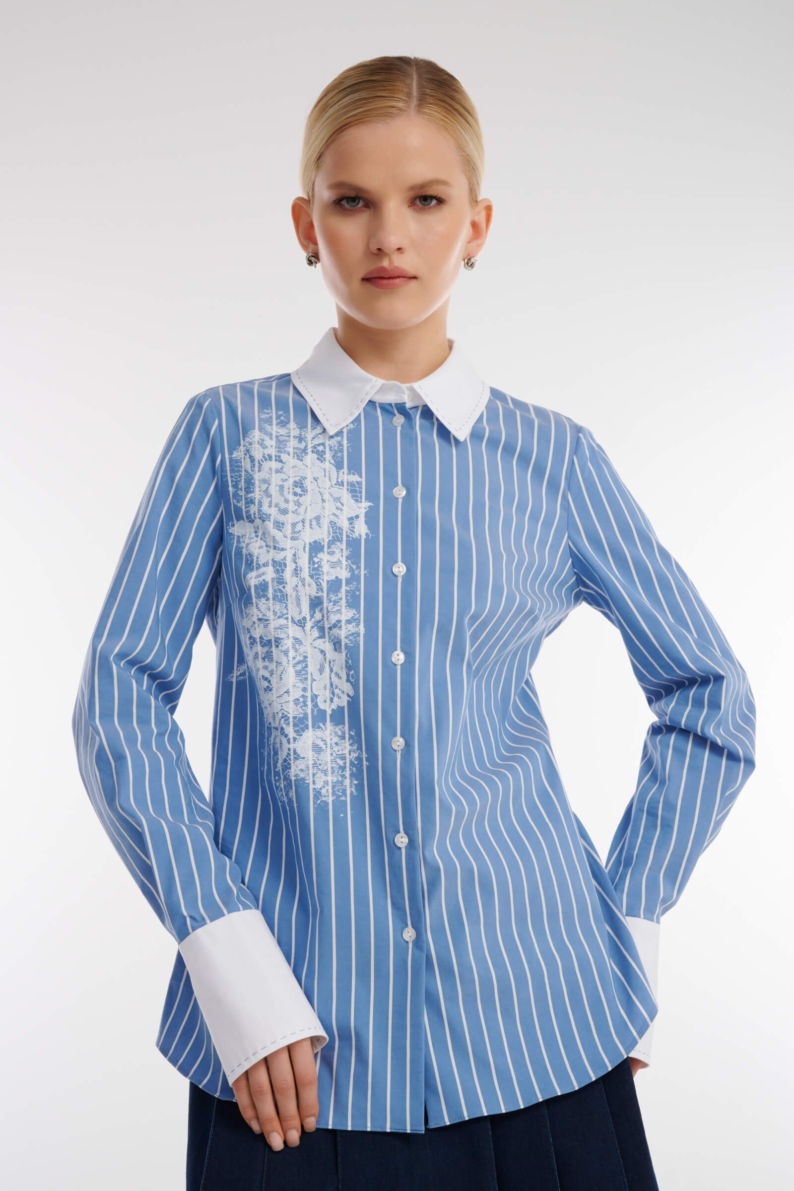 Рубашка в полоску с кружевом Цвет Голубой