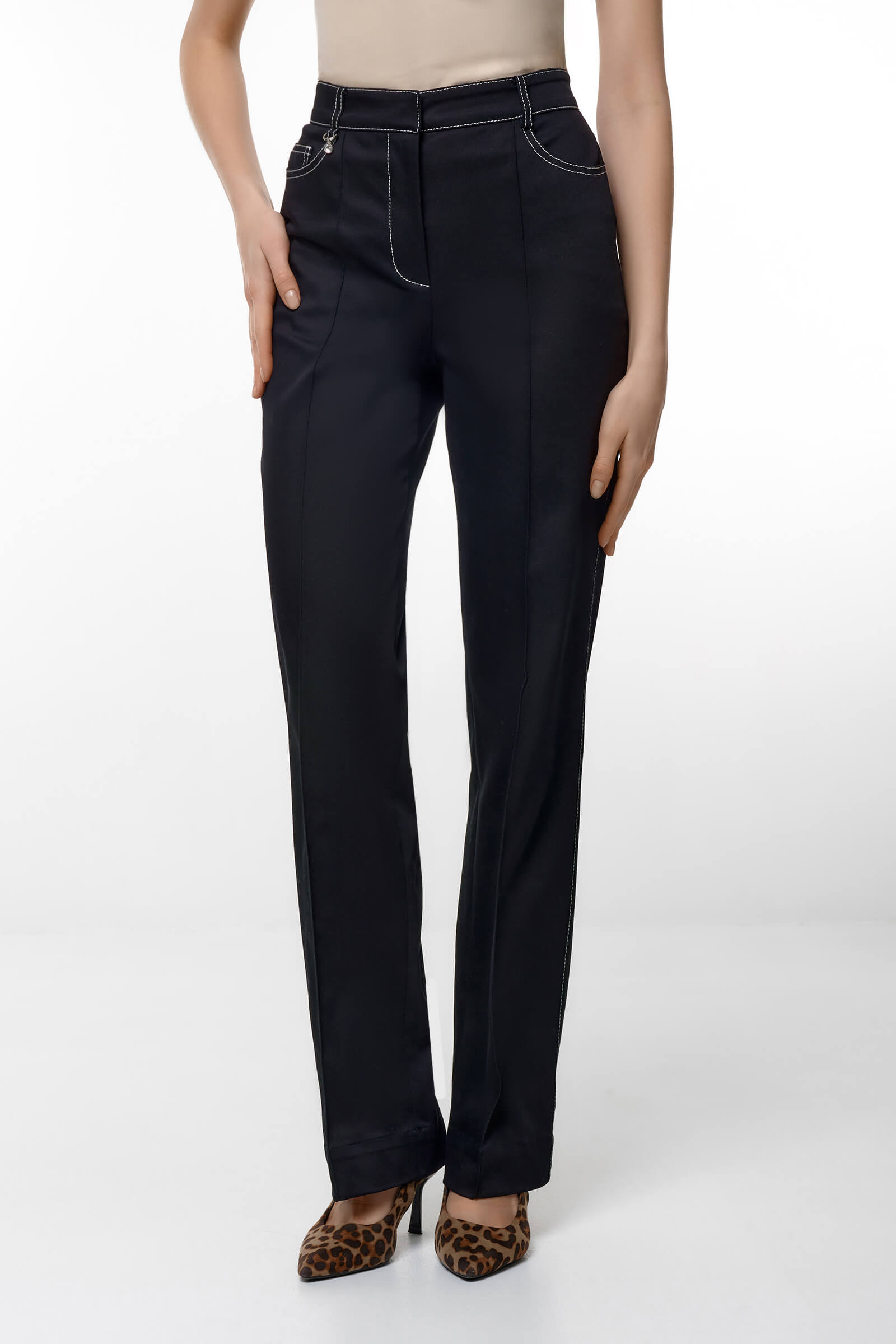 Брюки с контрастной строчкой Цвет Черный