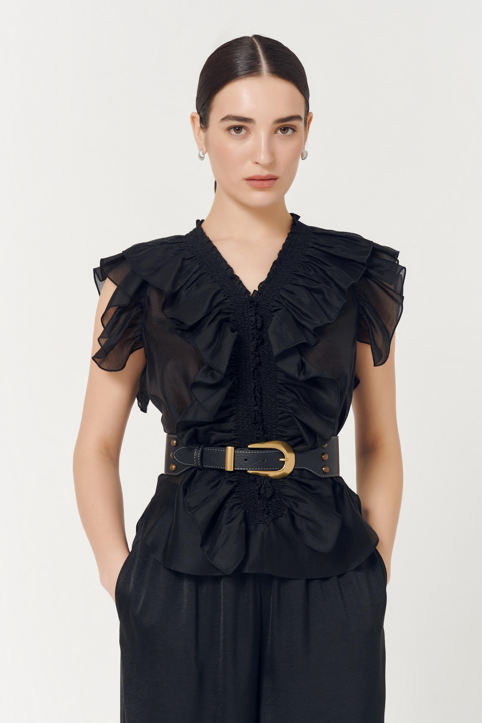 Топ с воланами и ремнем Цвет Черный