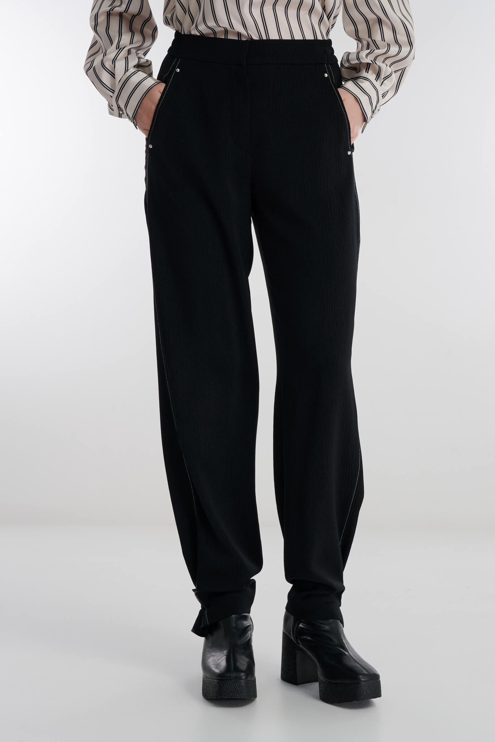 Фактурные брюки из поливискозы Цвет Черный