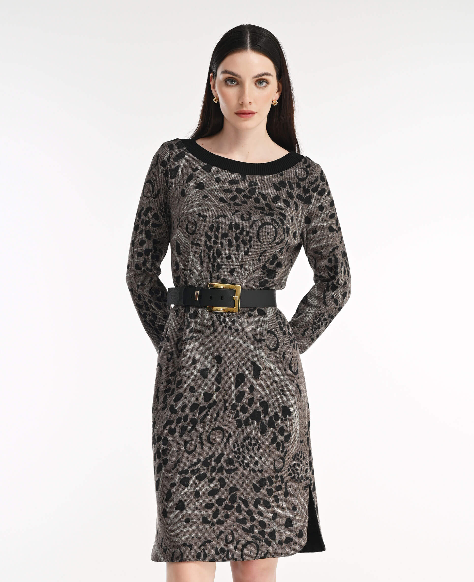 Платье с вырезом-лодочкой Цвет Серый
