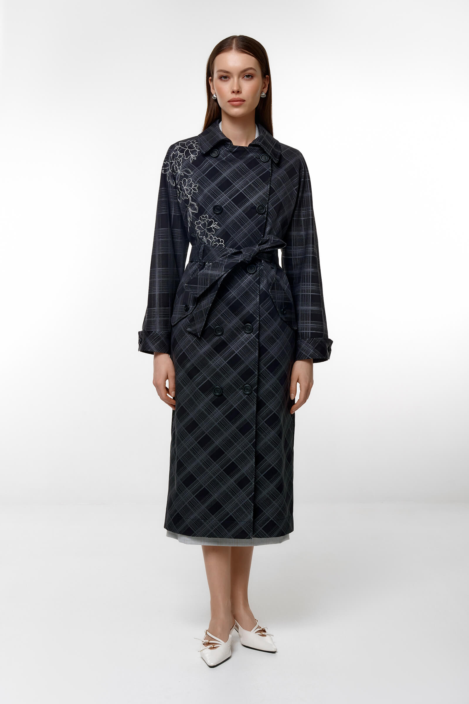 Плащ с цветочным узором Цвет Черный