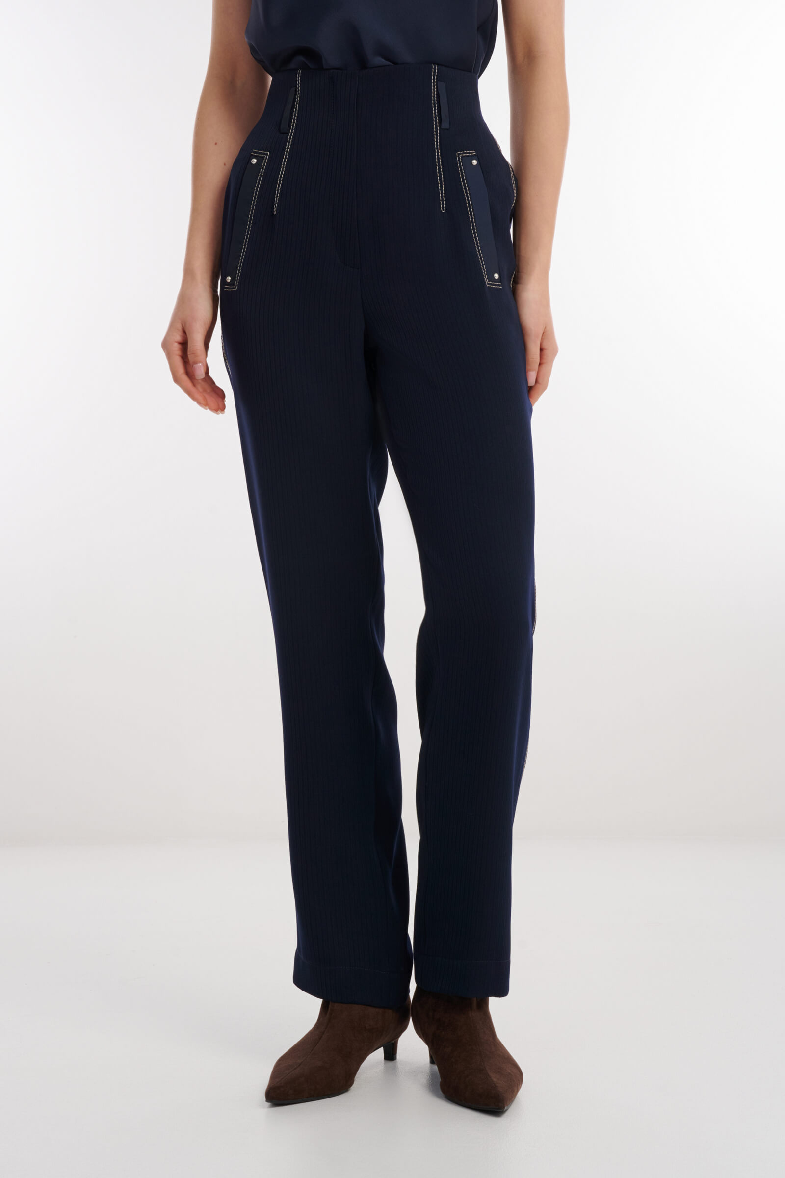 Брюки прямого кроя Цвет Синий