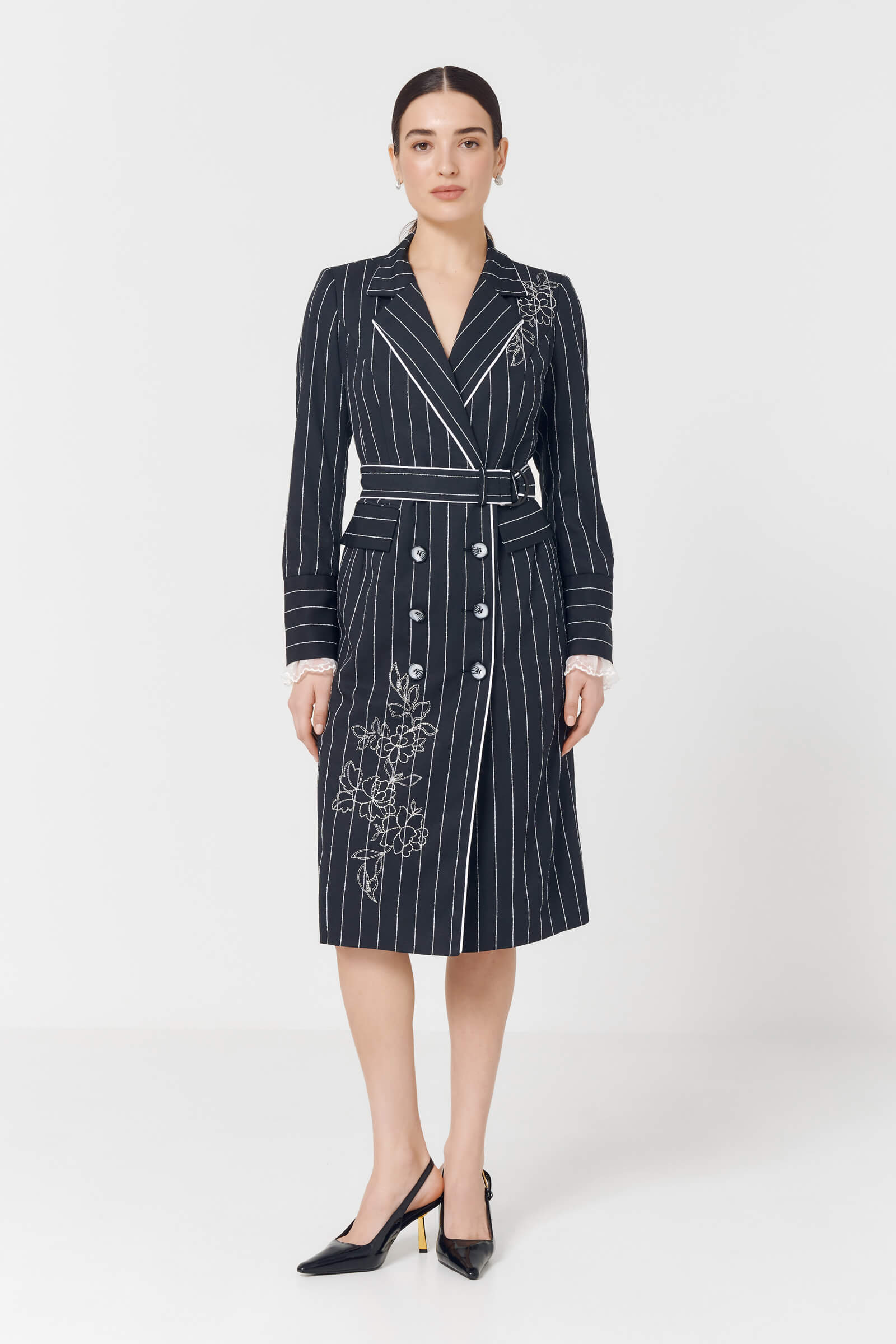 Платье с ремешком Цвет Черный