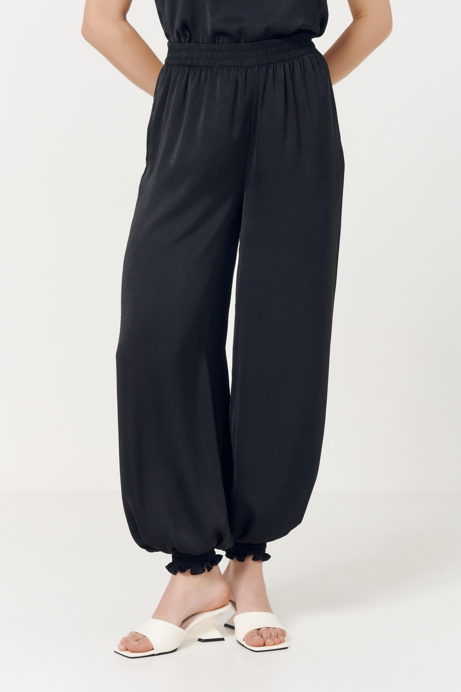 Брюки-алладины из из поливискозы Цвет Черный