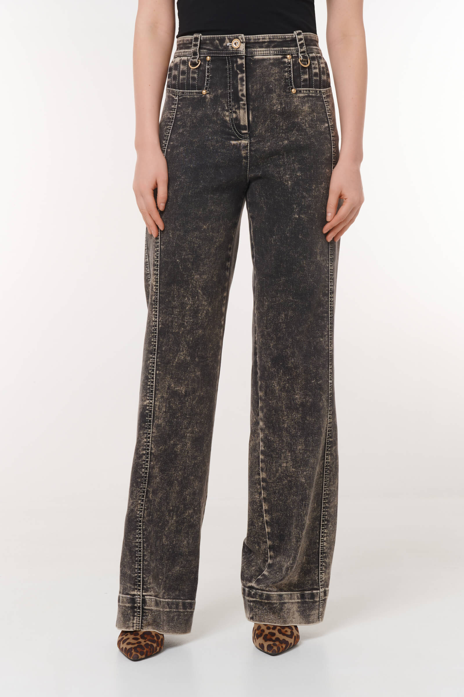 Джинсы с вареным эффектом Цвет Серый