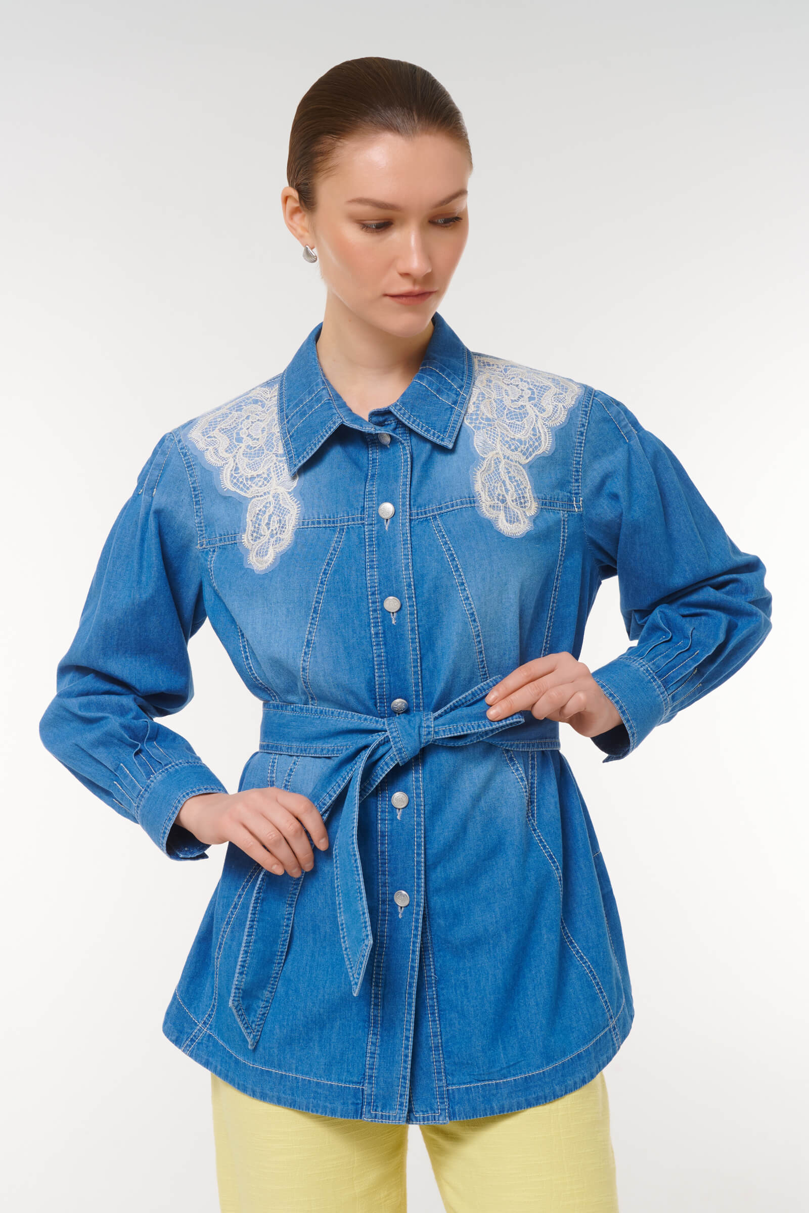 Блузка из денима с кружевом Цвет Голубой