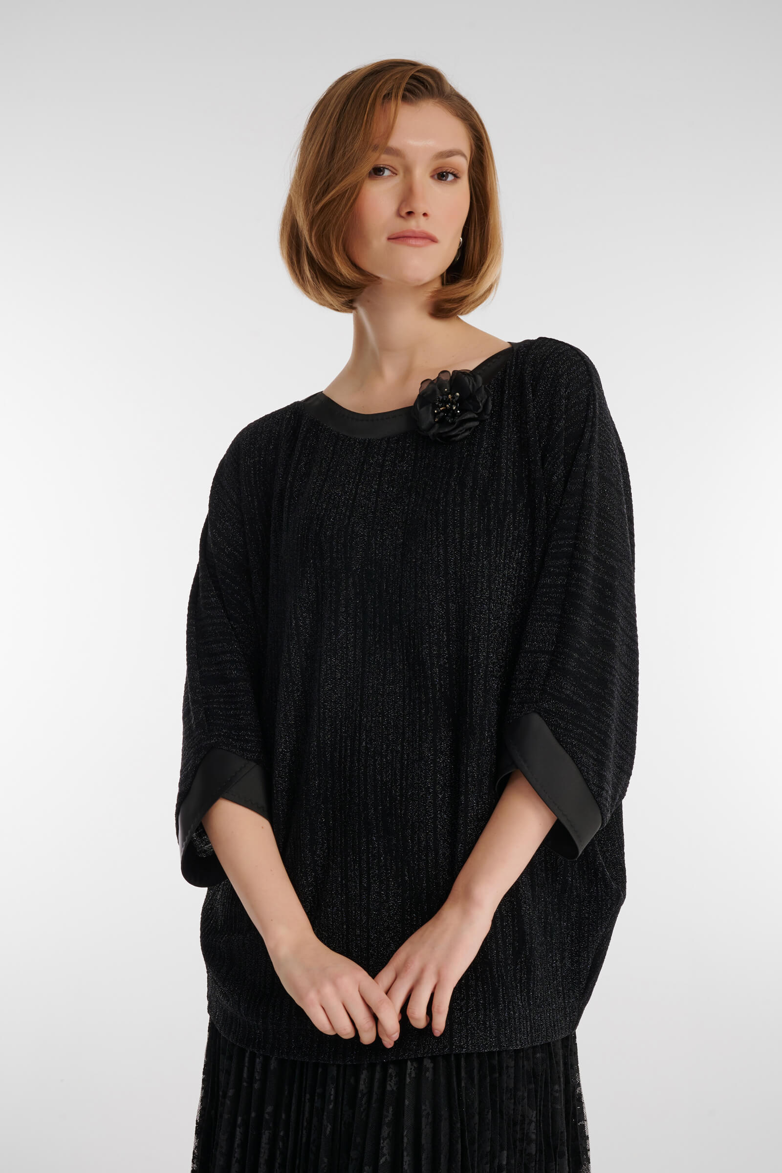 Удлиненный джемпер с люрексом Цвет Черный