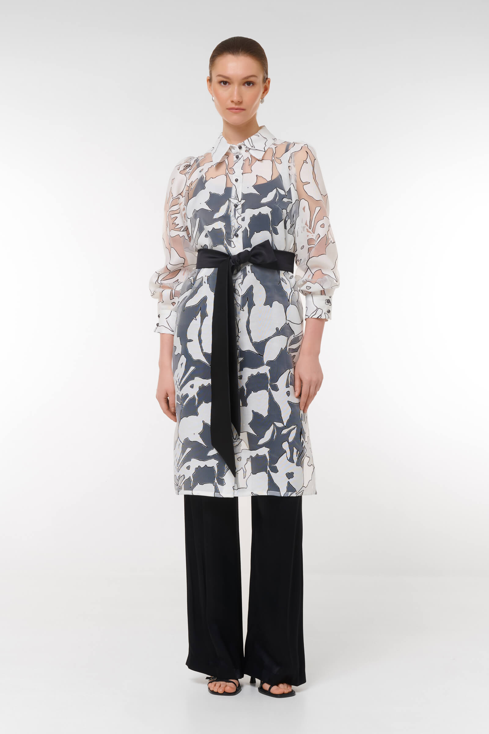 Широкие брюки с перфорацией Цвет Черный