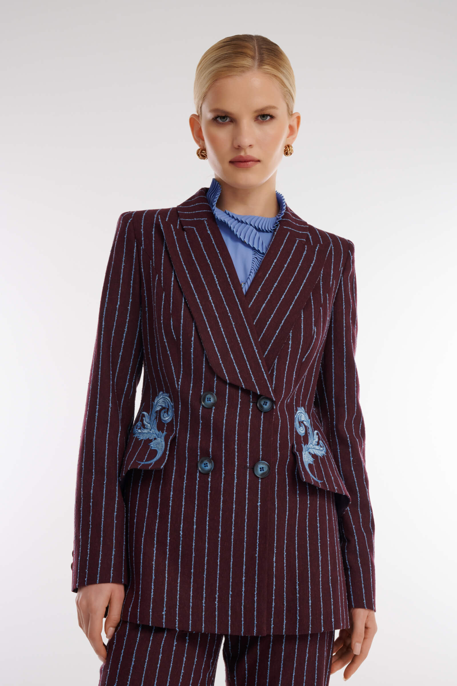 Пиджак в полоску с вышивкой Цвет Бордовый