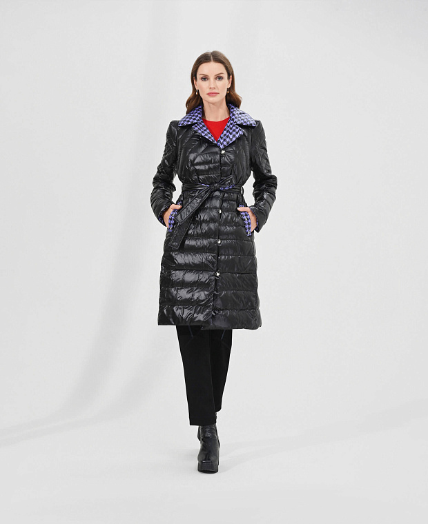 Пуховое пальто со стильной изнанкой Цвет Черный