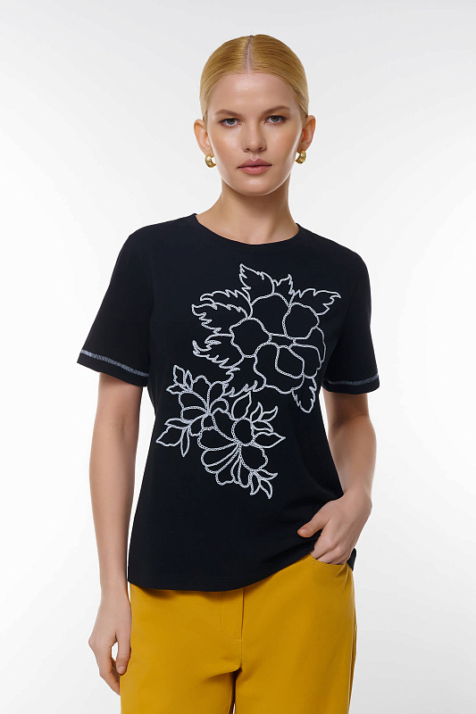 Футболка с цветочной вышивкой Цвет Черный