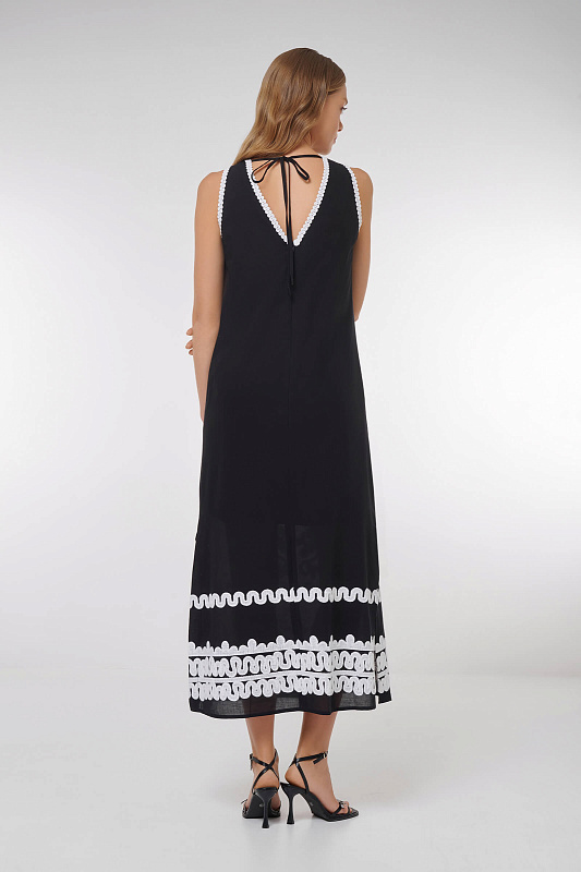 Платье с вышивкой Цвет Черный Изображение 2