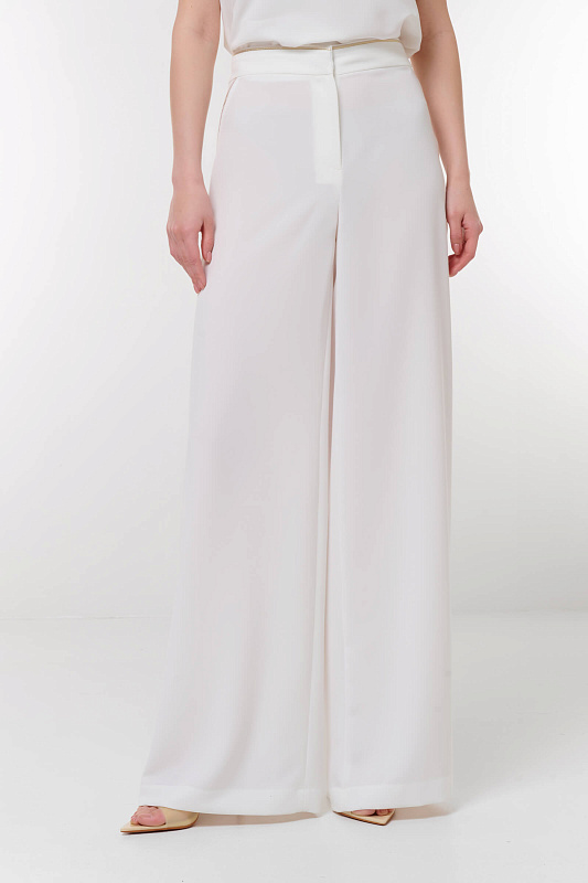 Брюки с контрастной окантовкой Цвет Белый