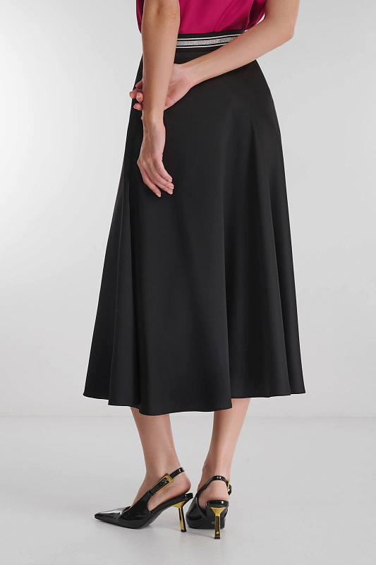 Атласная расклешенная юбка Цвет Черный Изображение 2